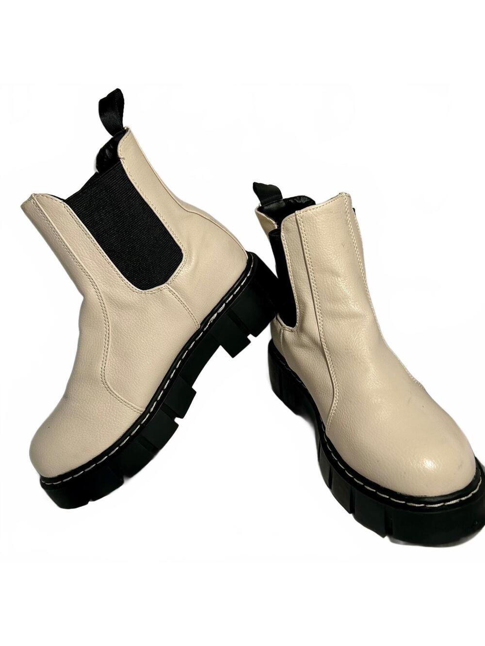UNIONBAY Womens 6.5 Cream Chelsea Boots Chunky Lug Sole Platform Ankle Pull On